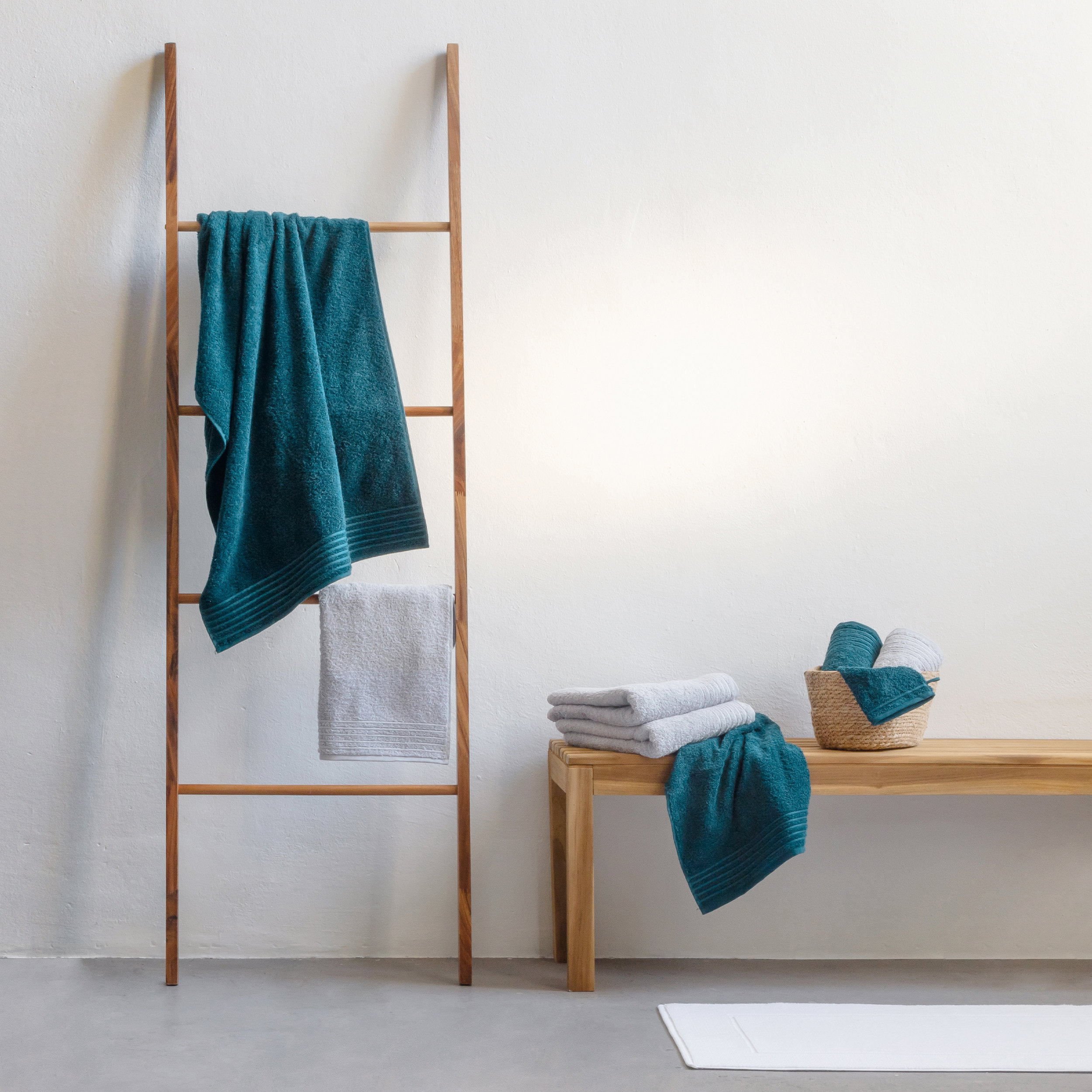 handtücher, tücher, teal color, badzubehör, teppich, tücher, badehandtuch, teal farbton, leinen, badzubehör