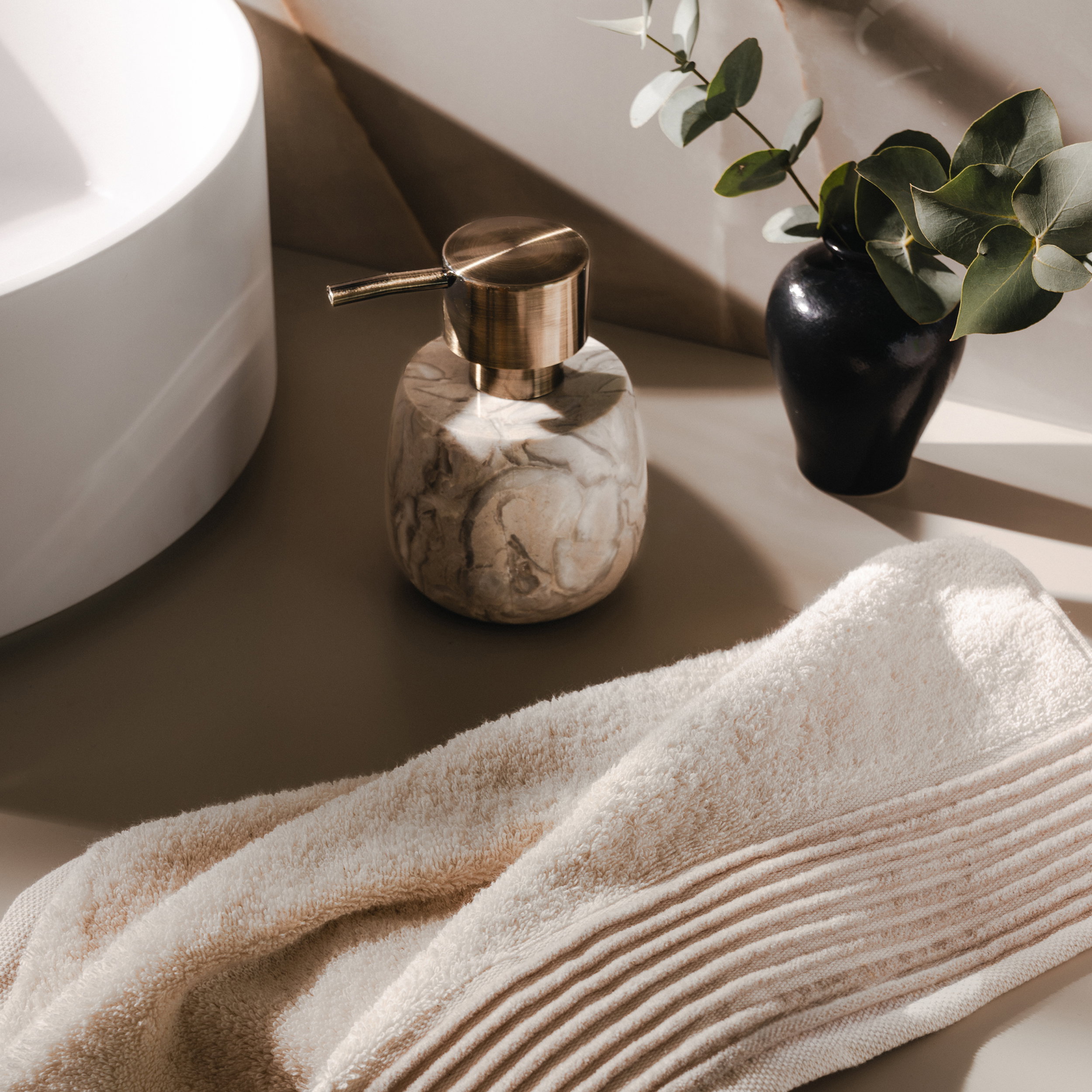 Handtuch, Waschbecken, Seifenspender, Marmor, Wohnaccessoire