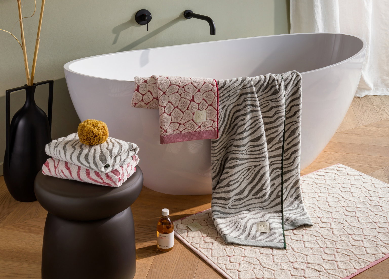 Badewannenblanket, WattierterBadetuch, Towels,  Zebra Muster, Badzimmerdekor