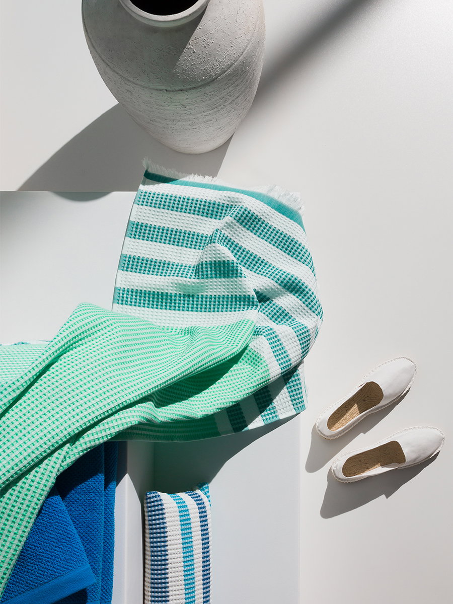 Tuch, Strandkorb, Schal, Schuhe, Fächer