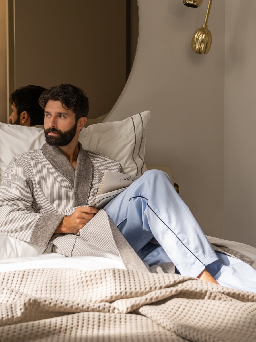 Aufbildung, Morgenmantel, Robe, Bettlaken, Pyjama