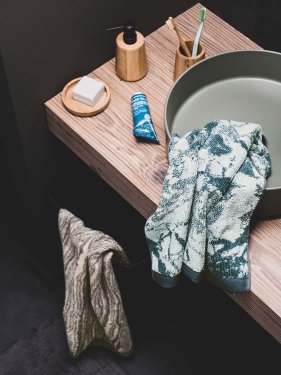 MÖVE TRENDS - Jetzt die neusten Handtuch, Duschtuch &  Bademäntel-Kollektionen entdecken - Im offiziellen MÖVE Shop | Moeve