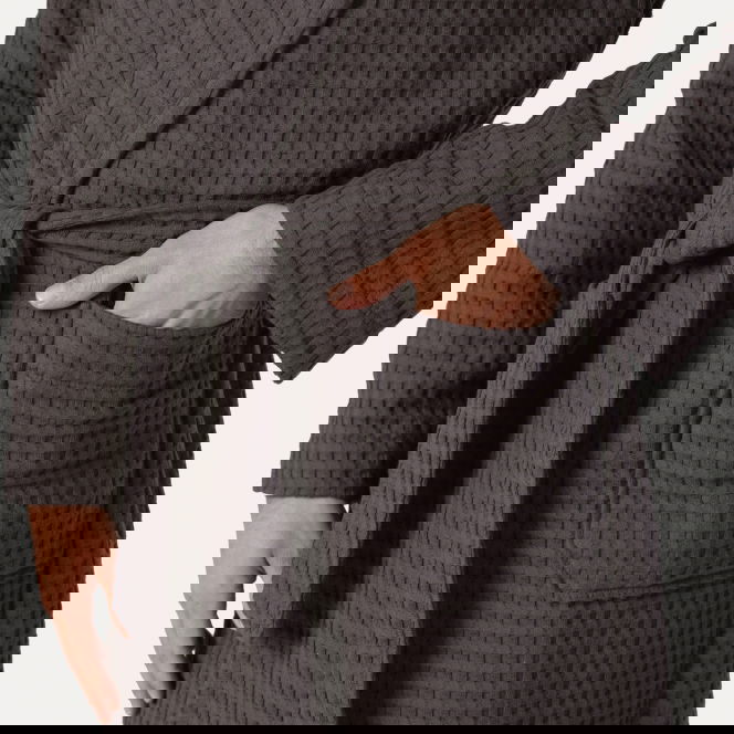 MÖVE Piquée hooded bathrobe graphite